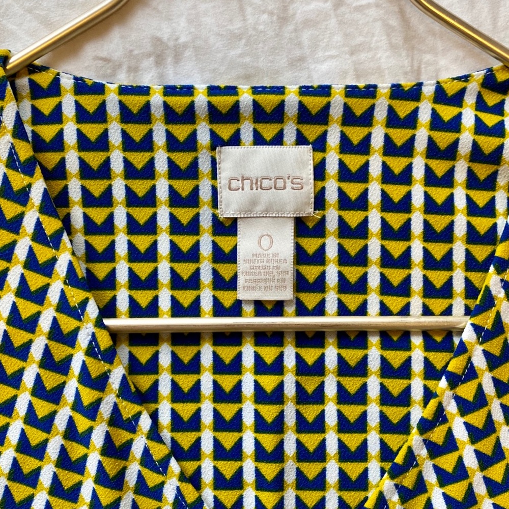 Chico’s Pattern Top - Picture 3 of 3